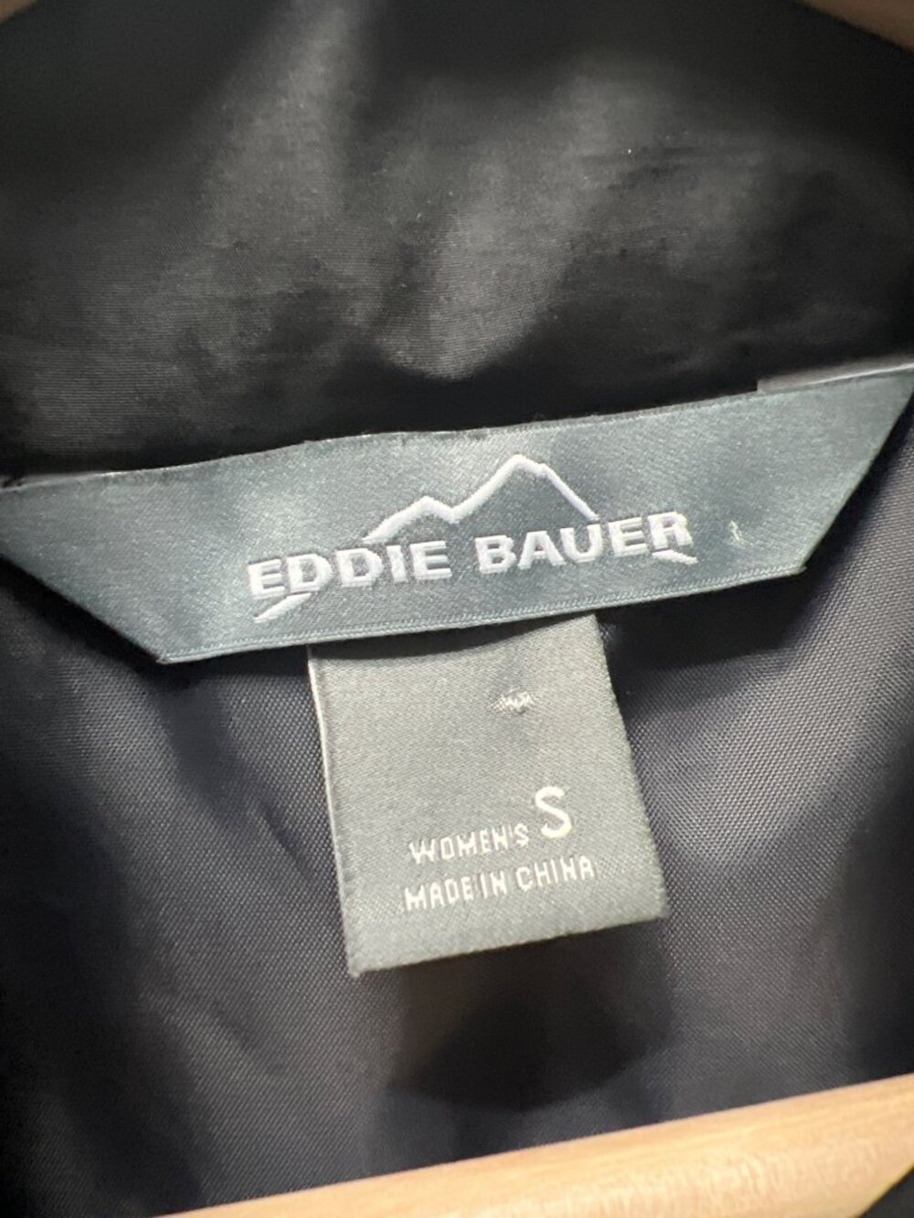 Eddie Bauer Black Quilted Insulated Chore Coat - Picture 5 of 9